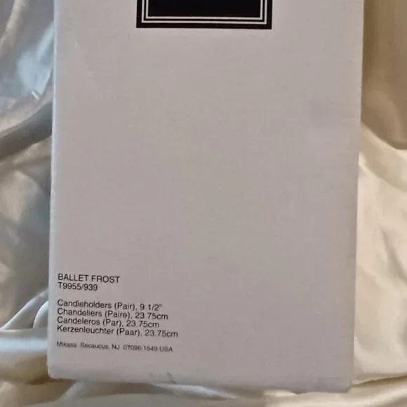 NIB Vintage Mikasa Ballet Frost Crystal Candle Holders - Picture 3 of 6